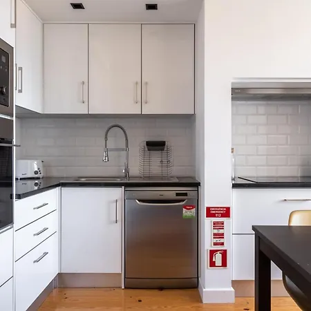 Apartment Akicity Penha Bold Lisbon